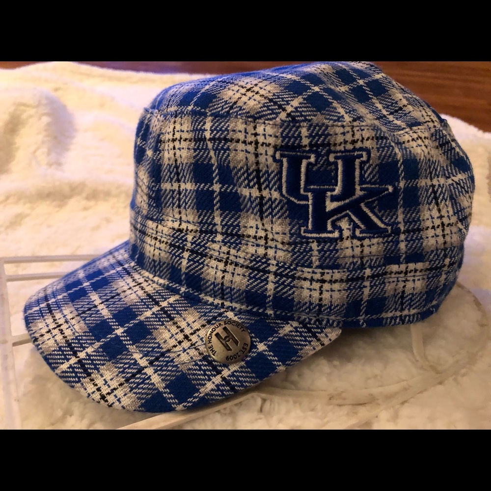 University of Kentucky Hat 2 for 1 Sale!